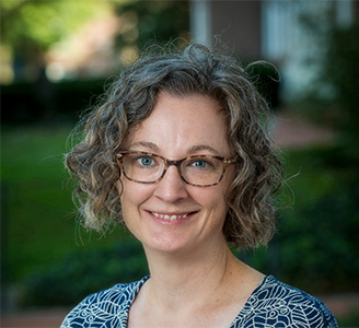 Headshot of Julia Maresca